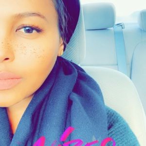 Meet your Posher, Hiba